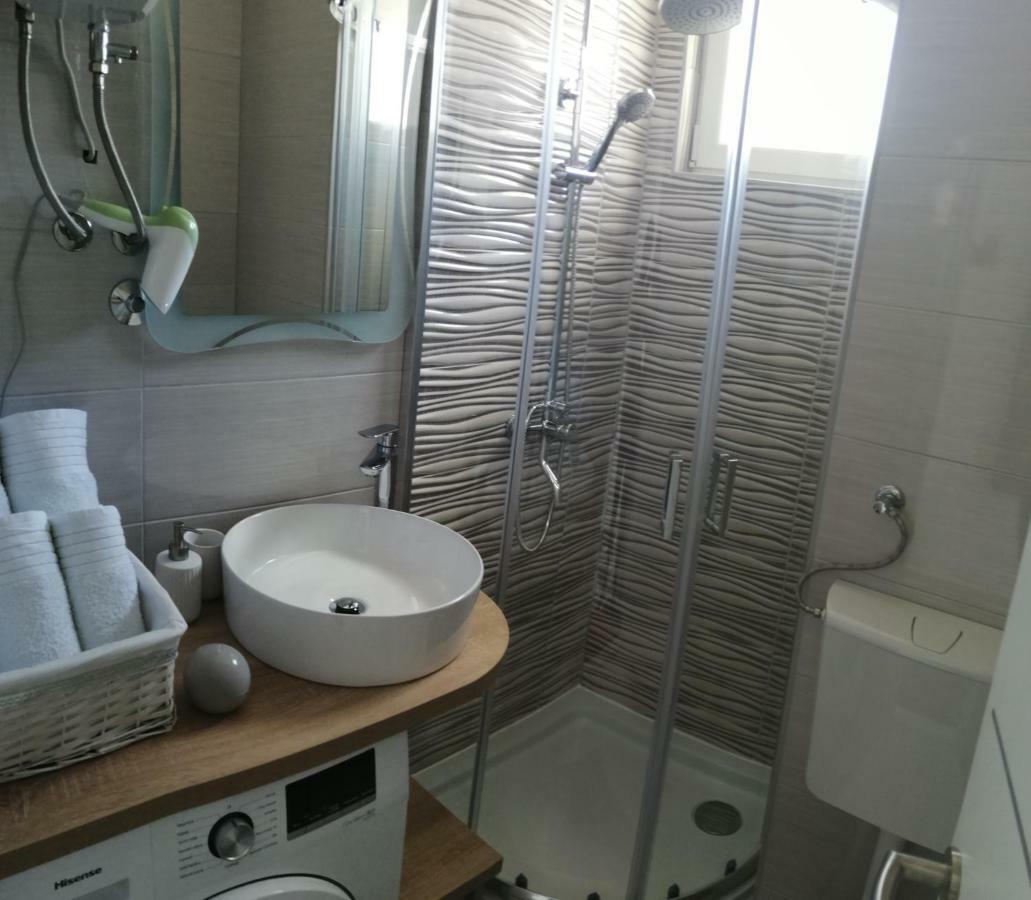 Studio Apartment Lanterna Zadar Luaran gambar